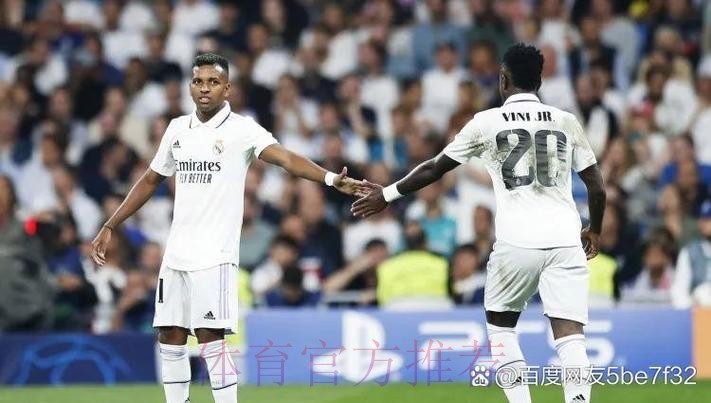 皇马没拿下亚洲队新月 马竞遭巴黎4球痛击